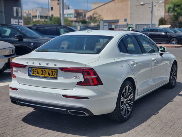 וולוו S60