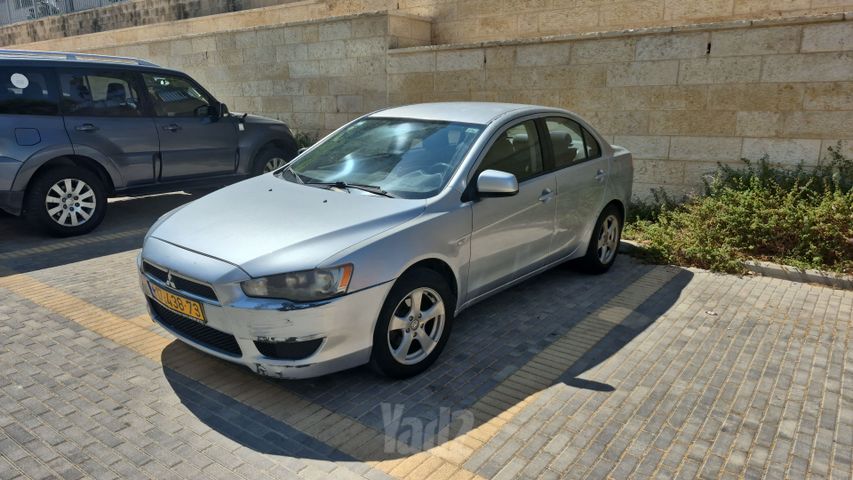 מודעת רכב מיצובישי לנסר