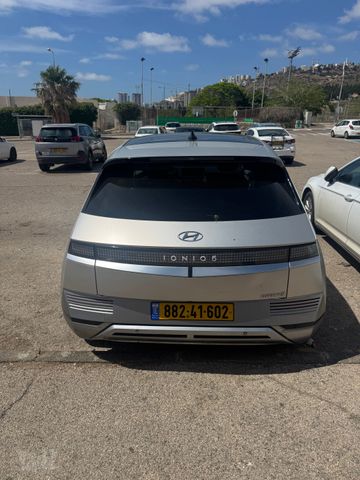 יונדאי איוניק 5