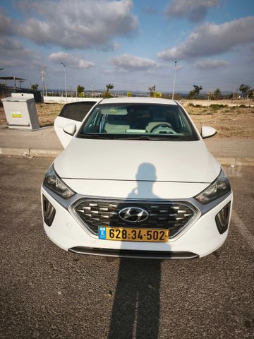 יונדאי איוניק