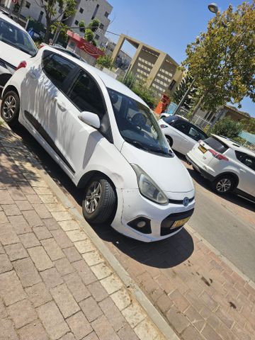 יונדאי i10
