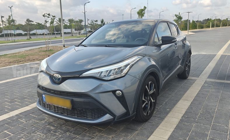 מודעת רכב טויוטה C-HR