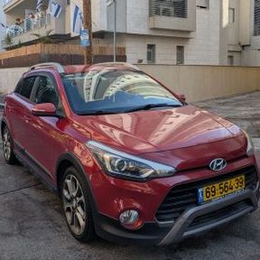 יונדאי I20 קרוס