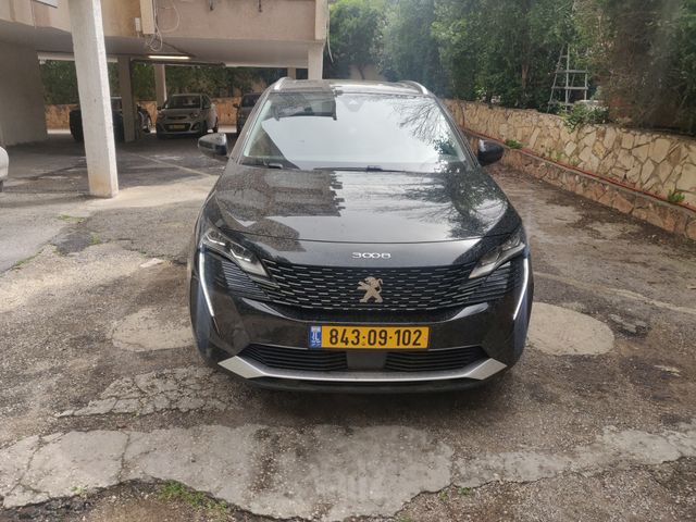 פיג'ו 3008