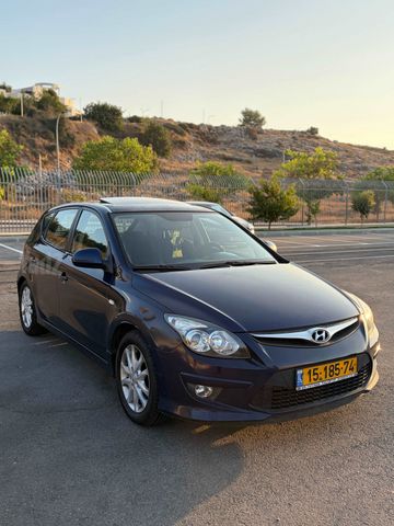יונדאי i30
