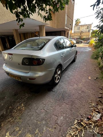 מאזדה 3