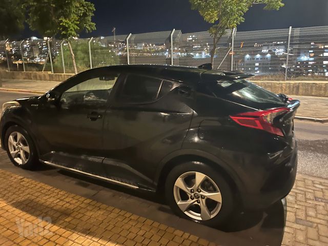 טויוטה C-HR