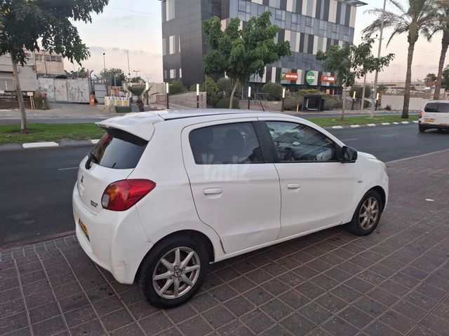 מיצובישי ספייס סטאר