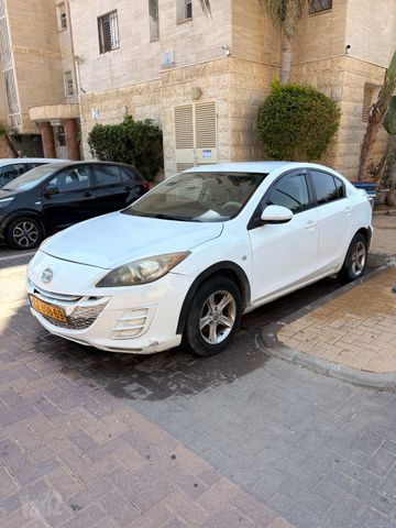 מודעת רכב מאזדה 3