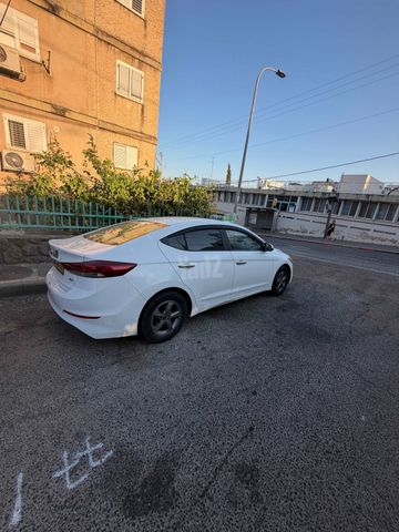 יונדאי אלנטרה