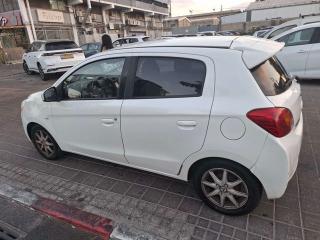 מיצובישי ספייס סטאר