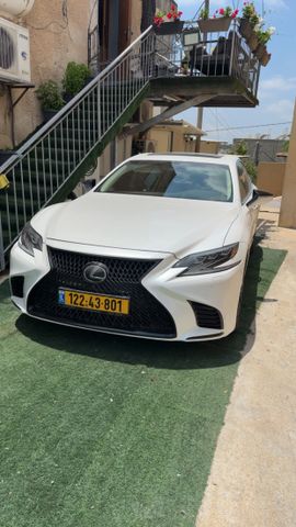מודעת רכב לקסוס LS