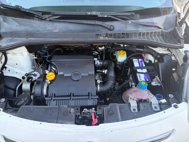 פיאט 500L