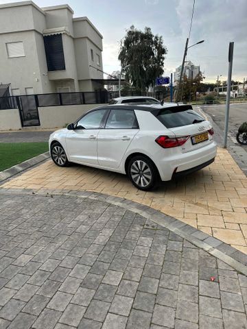 אאודי A1