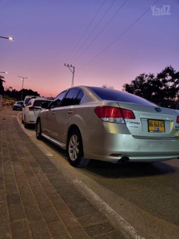 מודעת רכב סובארו B4/לגאסי