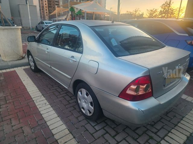 טויוטה קורולה