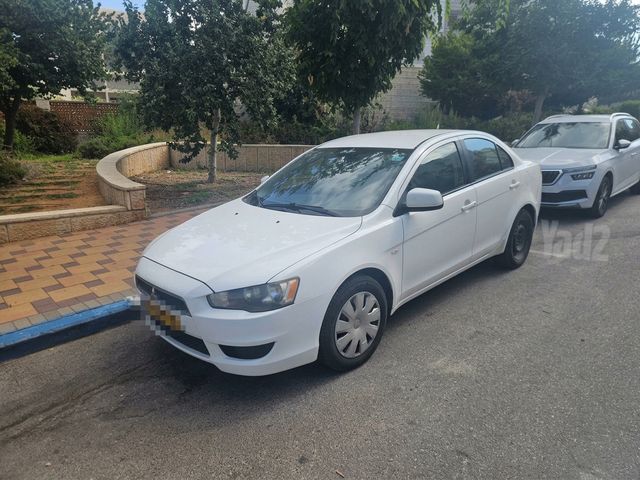 מודעת רכב מיצובישי לנסר