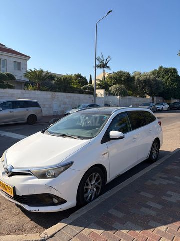 מודעת רכב טויוטה אוריס
