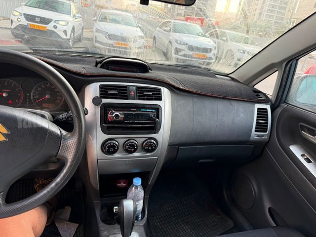 סוזוקי ליאנה