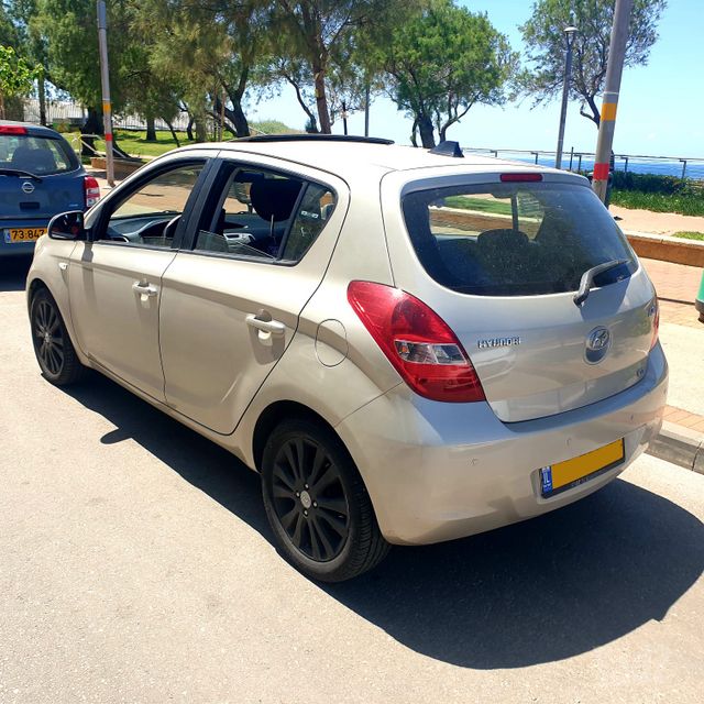 מודעת רכב יונדאי i20