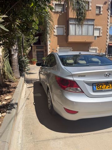מודעת רכב יונדאי אקסנט i25