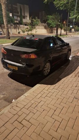 מיצובישי לנסר