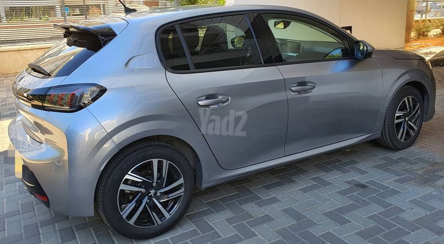 פיג'ו 208