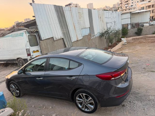 יונדאי אלנטרה