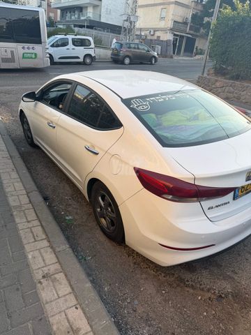 יונדאי אלנטרה