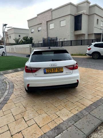 אאודי A1