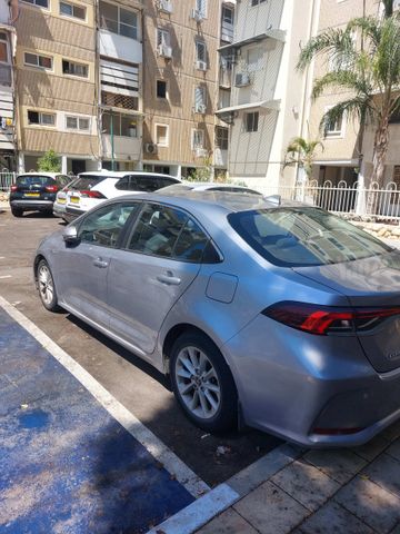 טויוטה קורולה