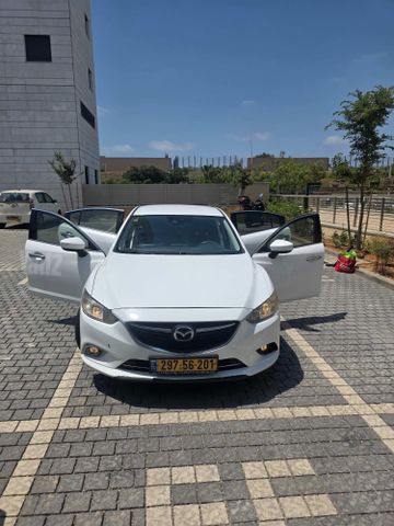מודעת רכב מאזדה 6
