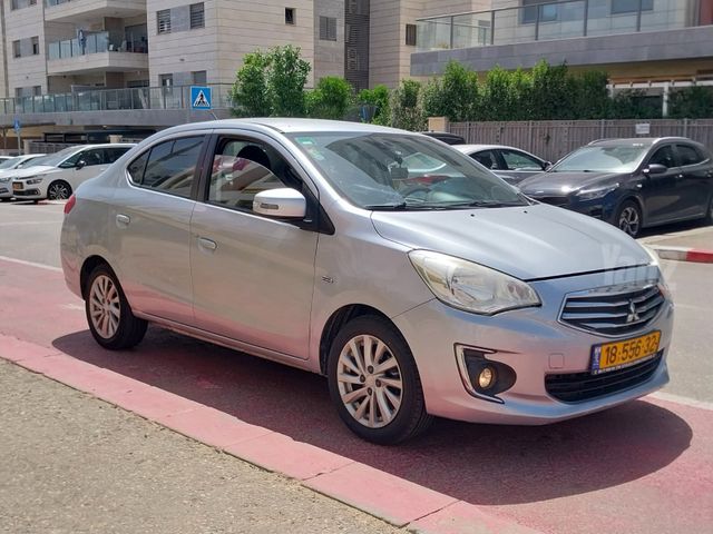מודעת רכב מיצובישי אטראז'