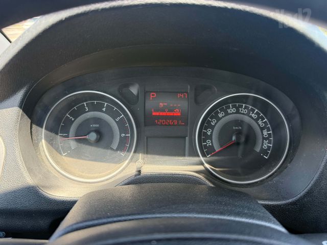 פיג'ו 301