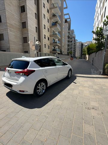 טויוטה אוריס