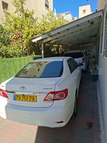 מודעת רכב טויוטה קורולה