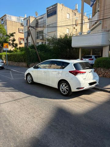 מודעת רכב טויוטה אוריס