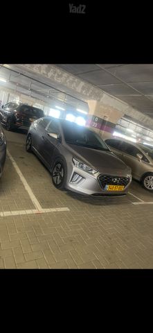 יונדאי איוניק