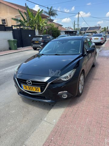 מודעת רכב מאזדה 3