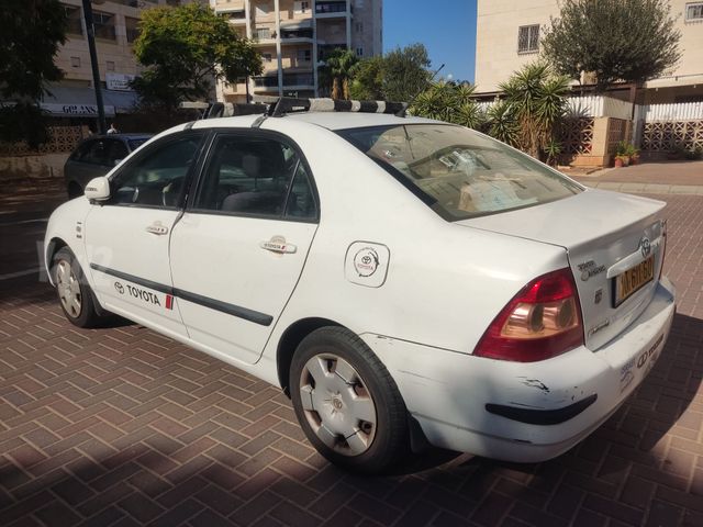 טויוטה קורולה