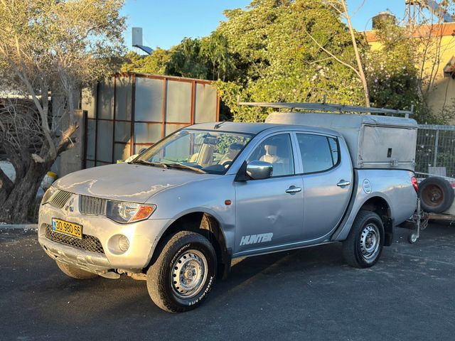 מיצובישי טרייטון / L200