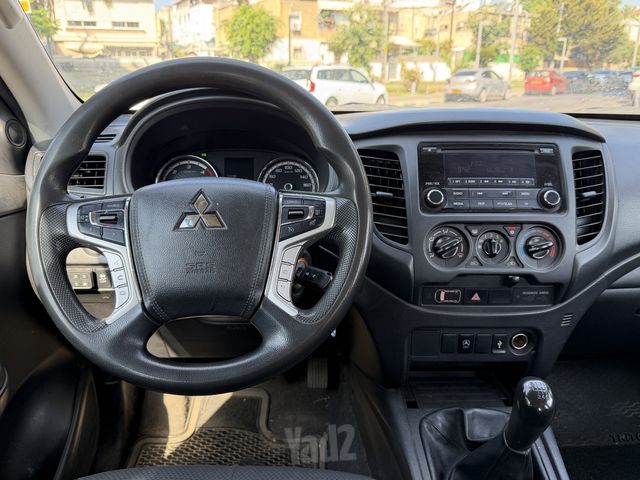 מיצובישי טרייטון / L200