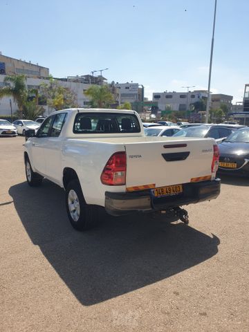 טויוטה היילקס