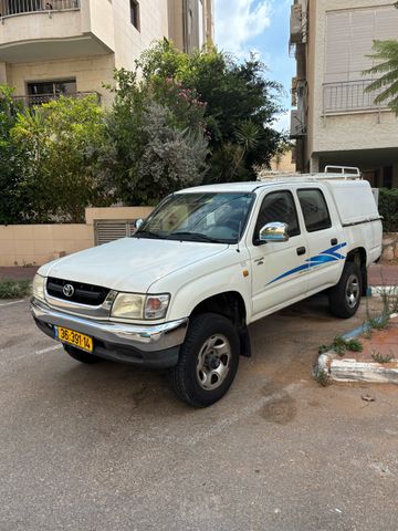 טויוטה היילקס