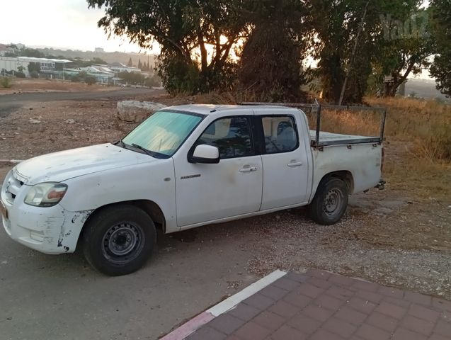 מודעת רכב מאזדה BT-50