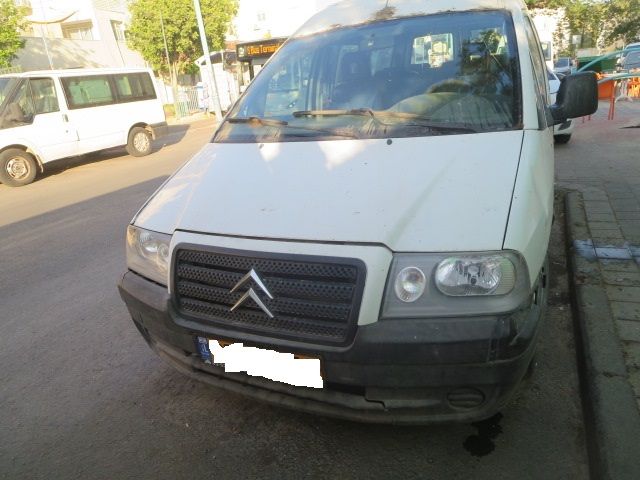 מודעת רכב סיטרואן ג'אמפי