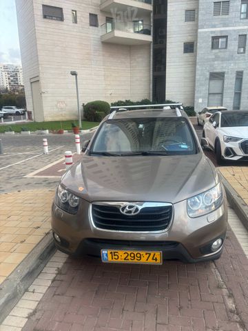 יונדאי סנטה פה