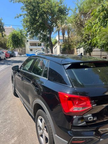אאודי Q2