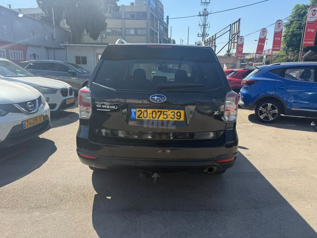 סובארו פורסטר