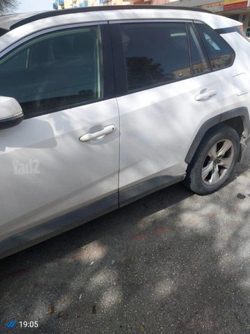 טויוטה RAV4
